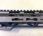 AR-15 7'' M-LOK Handguard w/Handstop Build-In